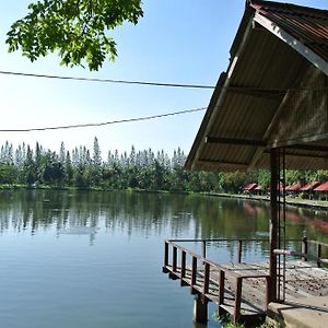Cha-Am Fishing Inn And Resort